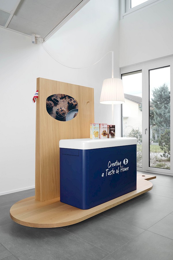 Flexible Plattformen für die Eingangshalle bei Dr. Oetker in Obergösgen