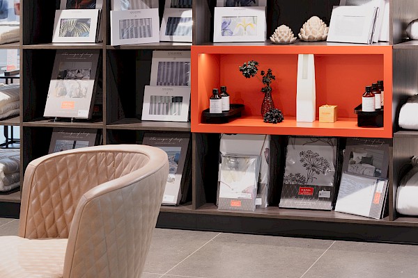 Showroom mit wohnlicher Atmosphäre für das Bettenhaus Thönig in St.Gallen