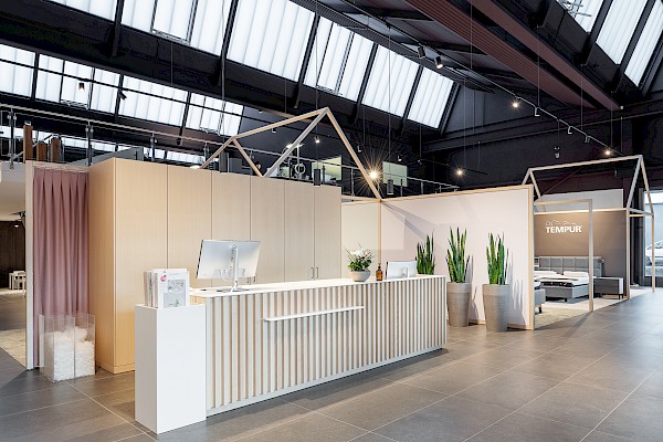 Showroom mit wohnlicher Atmosphäre für das Bettenhaus Thönig in St.Gallen