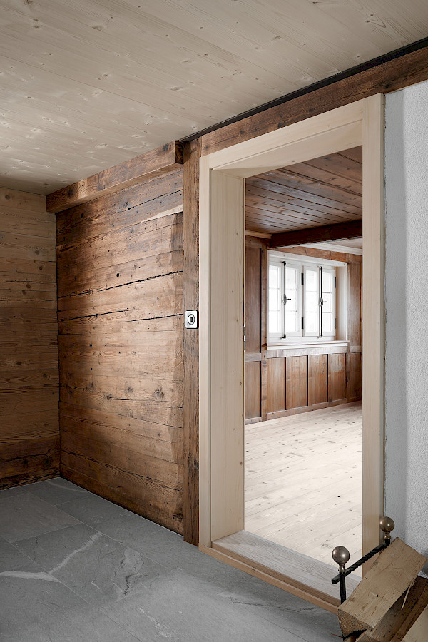 Historisches Wohnhaus in Mumpé Medel bei Disentis energetisch saniert und modernisiert